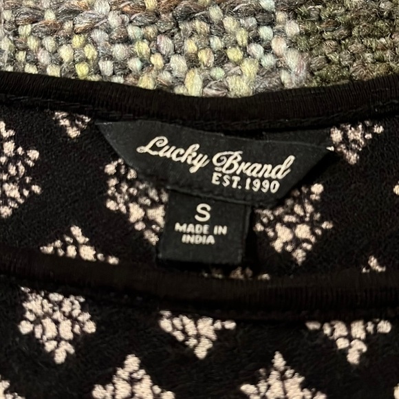 Lucky Brand lightweight top - Picture 4 of 8